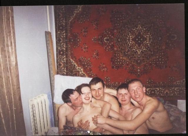 Даже беременные мамашки голые возбуждаются и готовы к сексу 1 фотка