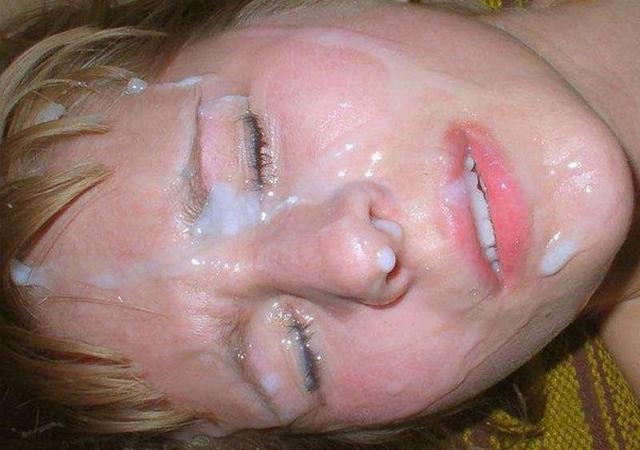 Молоденькие девки принимают мощны потоки спермы на себя 12 фотка